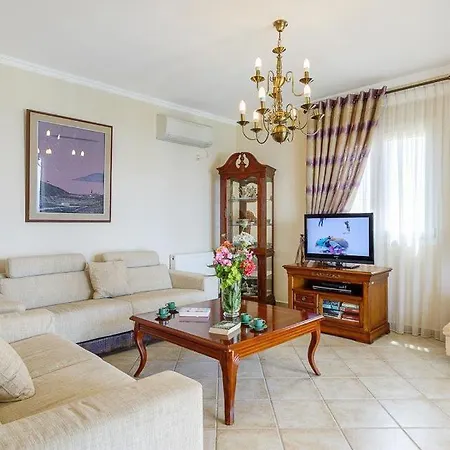 Villa Lassi Sleeps 7 Pool Air Con Wifi Lassi (Kefalonia)